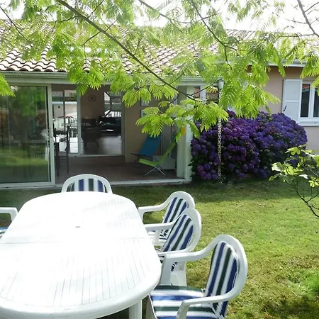 Maison Avec Piscine Chauffee - 8 Pers. - Fr-1-878-5 *